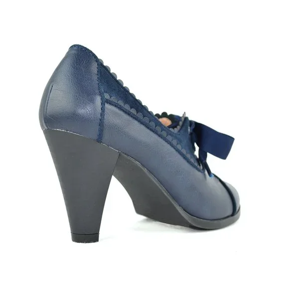 Chase & Chloe Women's Classic Lace Up Kitten Mid-Heel Round Toe Oxfords - Picture 3 of 4